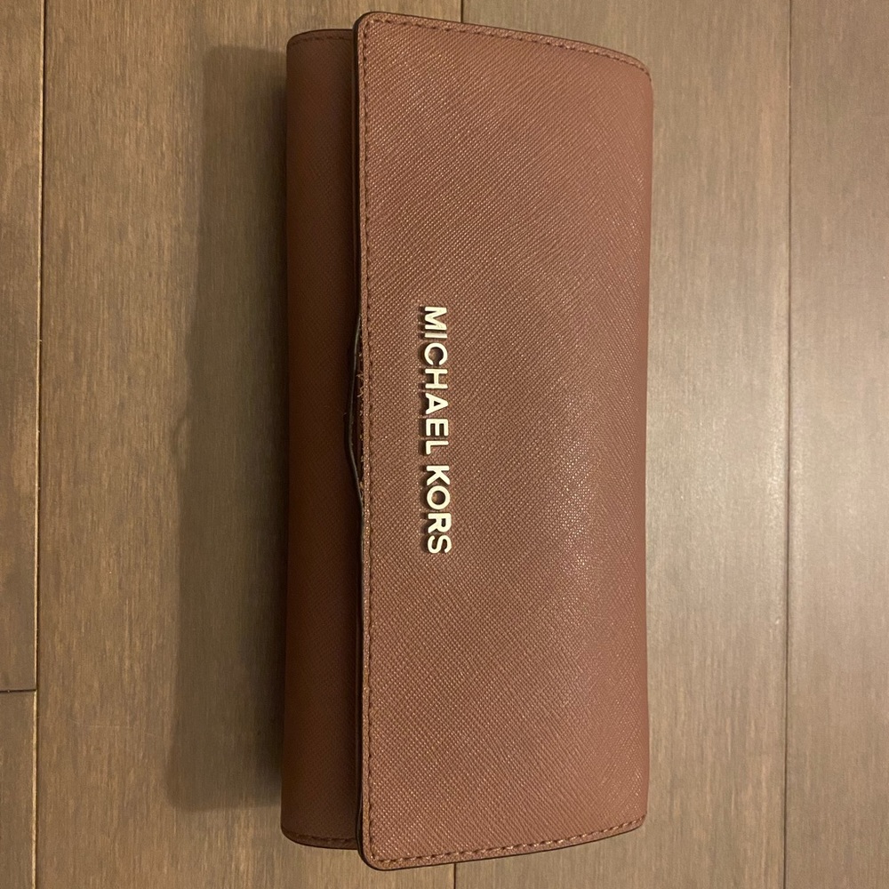 Used Michael Kors Deep Pink Wallet